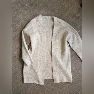 Heartloom Cream & Tan Knit Oversized Sweater Size XSmall